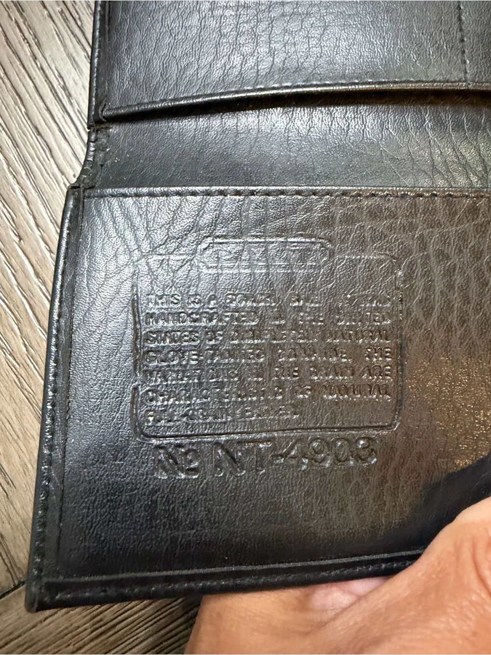 Coach New York Black Leather Womens trifold wallet